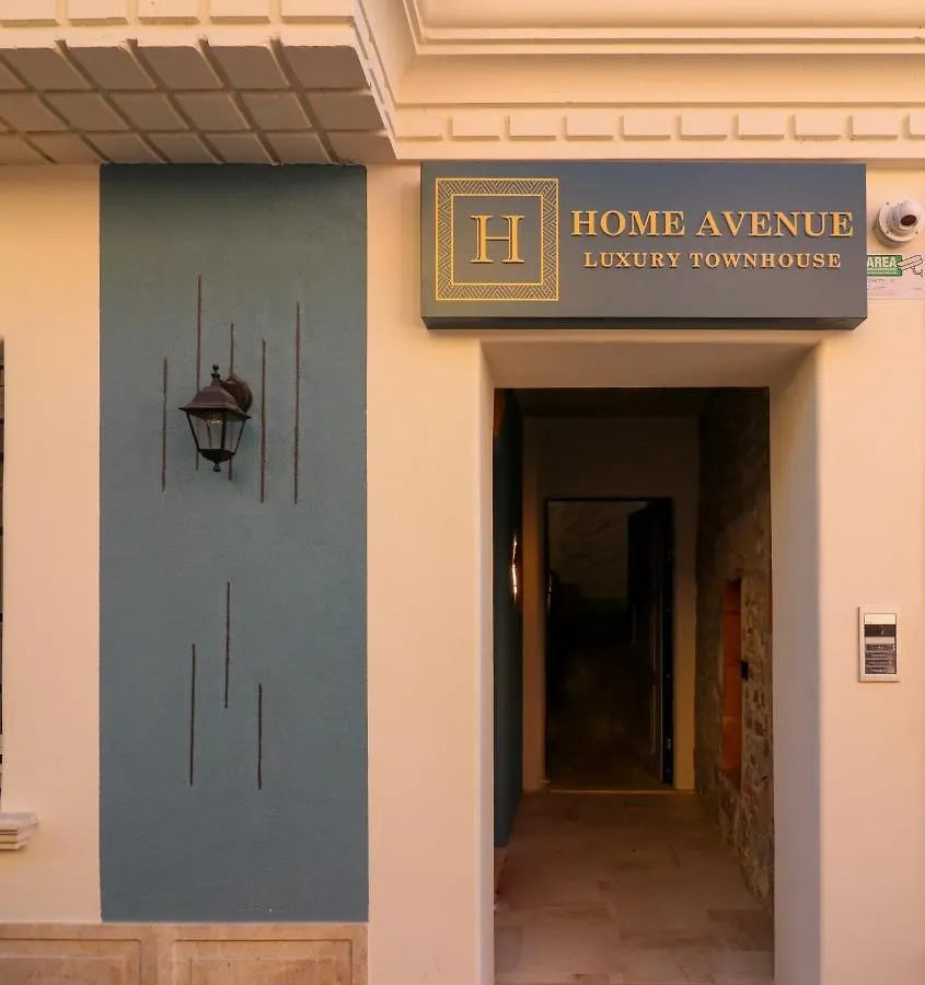 Apartment Home Avenue Luxury Townhouse Olbia